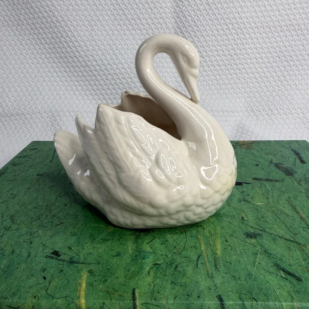 Vintage Cream Ceramic Swan Planter Bird Figurine Vase Cottagecore Decor 4 inch
